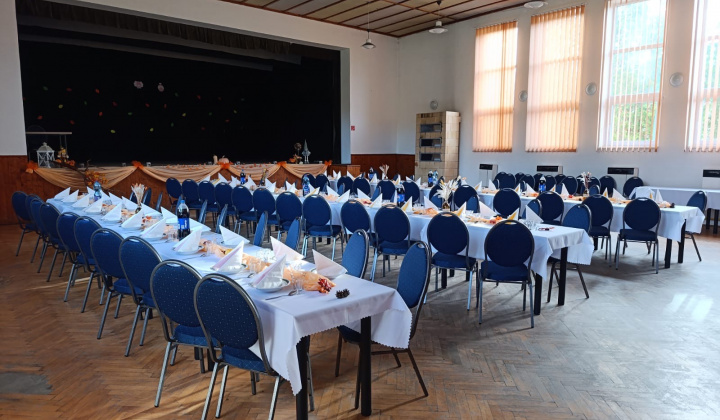 Mesiac úcty k starším 2025