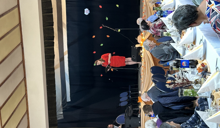 Mesiac úcty k starším 2025