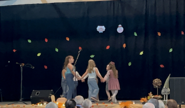 Mesiac úcty k starším 2025