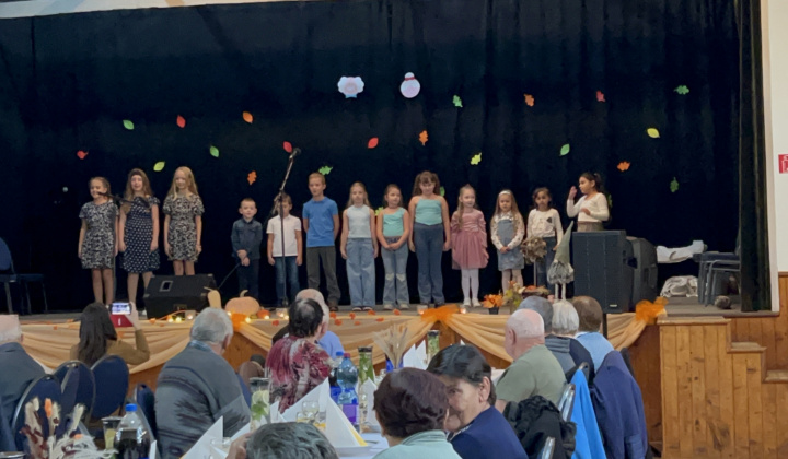 Mesiac úcty k starším 2025